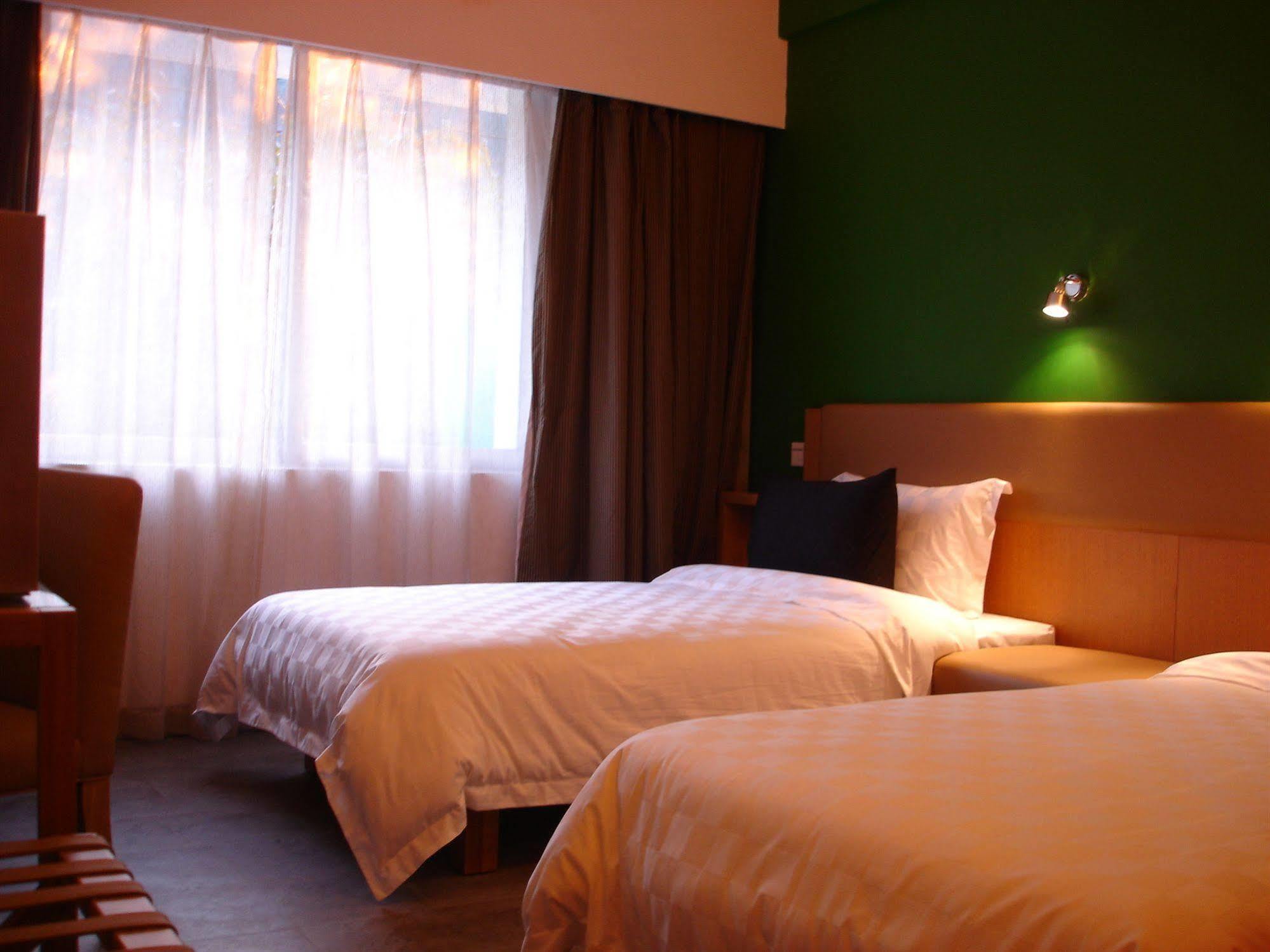 Yanjiang East Garden Inn Guangzhou Exterior foto